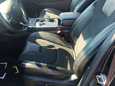 Used 2020 Ford Edge ST AWD/4WD image 12