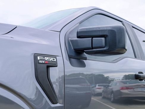 Used 2022 Ford F150 XL w/ STX Appearance Package RWD image 3
