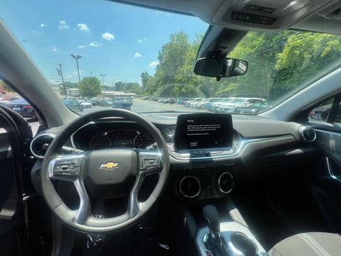 Used 2026 Chevrolet Blazer LT FWD image 29