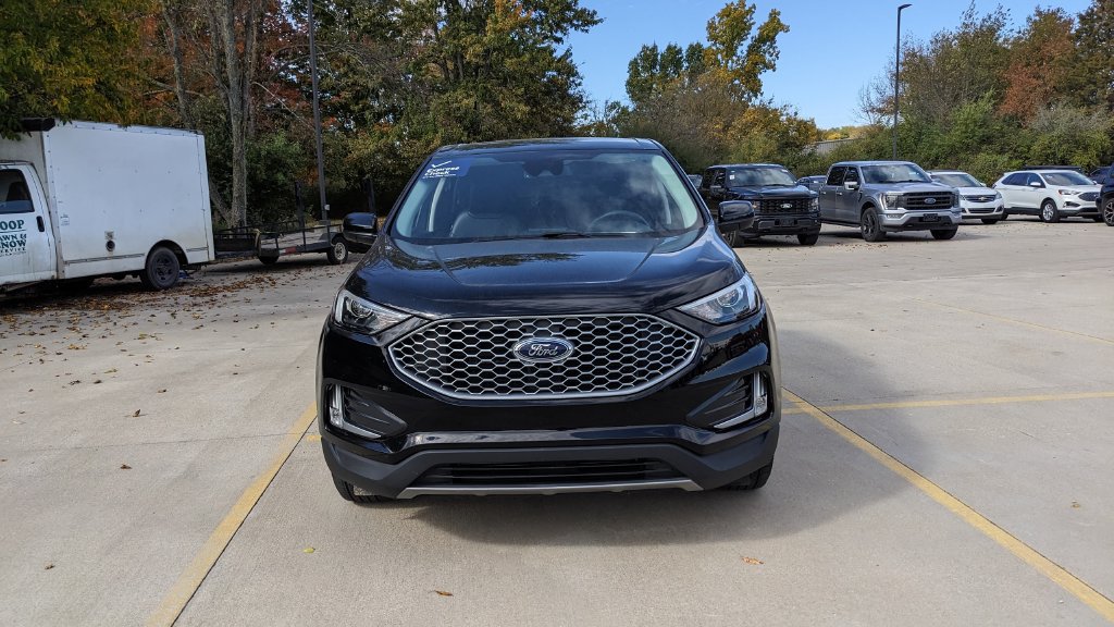 Used 2024 Ford Edge SEL w/ Convenience Package AWD/4WD image 8