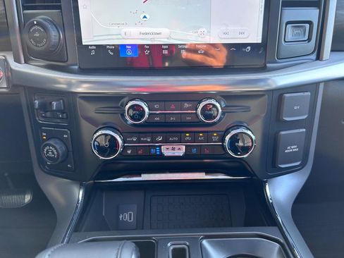 New 2025 Ford F150 Lariat w/ Equipment Group 501A Mid image 16