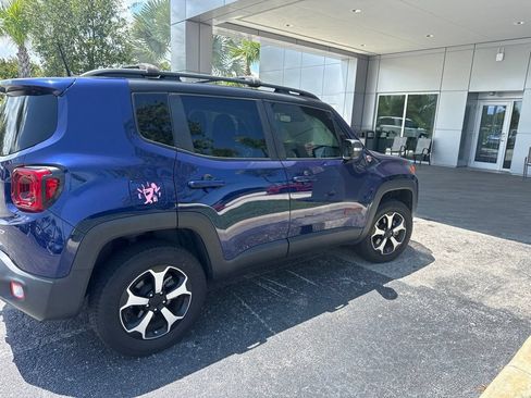Used 2021 Jeep Renegade Trailhawk w/ Sun & Sound Group AWD/4WD image 3