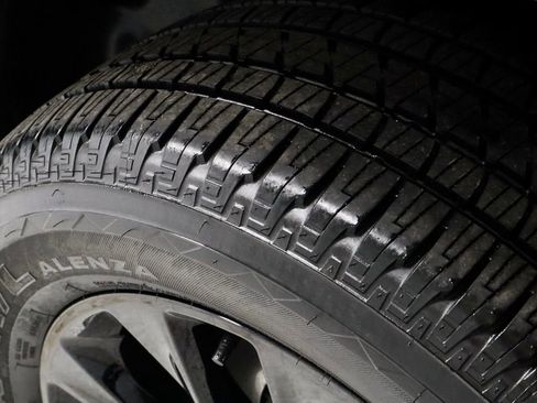 Used 2023 Jeep Wrangler Unlimited Sahara w/ Cold Weather Group image 19