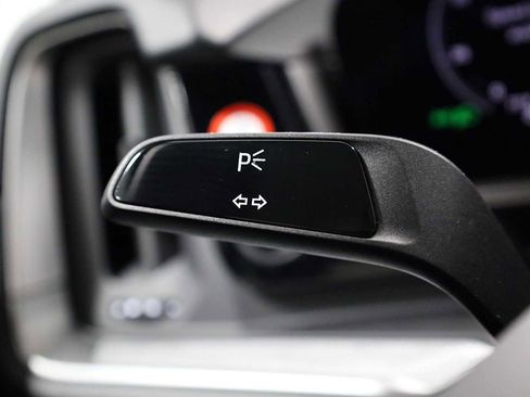 New 2025 Porsche Cayenne Coupe image 30