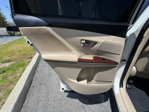 Used 2009 Toyota Venza image 21