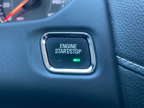 Used 2023 GMC Acadia SLT image 21