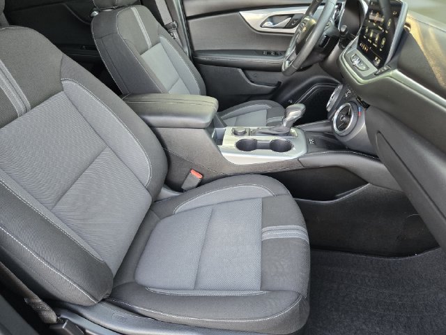 Used 2024 Chevrolet Blazer LT w/ Convenience Package FWD image 15