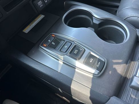 Used 2022 Honda Pilot Special Edition image 17