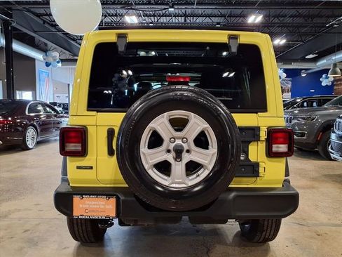 Certified 2023 Jeep Wrangler Unlimited Sport w/ Sun And Sound Package AWD/4WD image 8