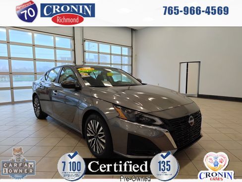 Used 2024 Nissan Altima 2.5 SV image 1