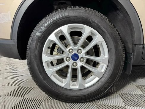 Used 2020 Ford Escape SE image 45