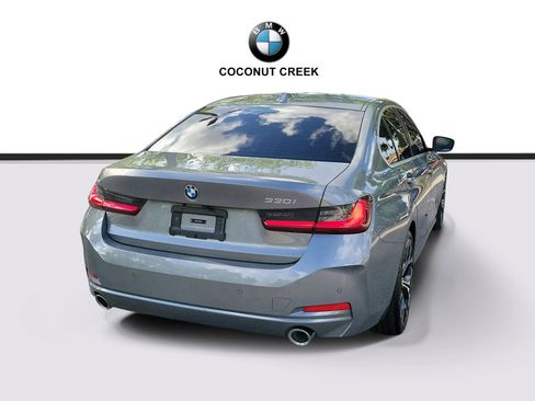 Used 2025 BMW 330i Sedan w/ Premium Package RWD image 4
