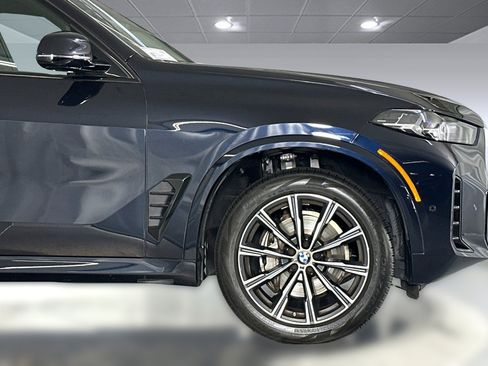 Used 2024 BMW X5 sDrive40i w/ M Sport Package RWD image 35