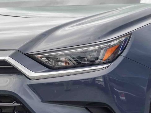 Used 2024 Toyota Grand Highlander XLE image 8