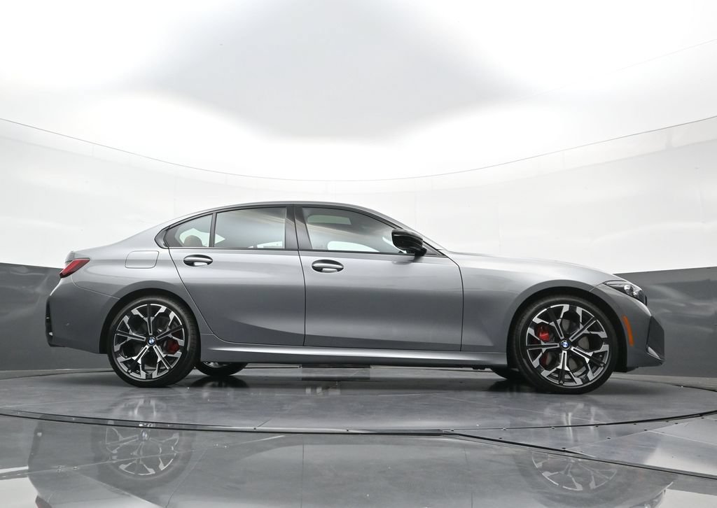 New 2026 BMW 330i xDrive Sedan w/ M Sport Package AWD/4WD image 29