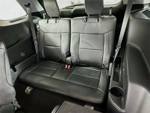 Used 2021 Ford Explorer XLT w/ Class III Trailer Tow Package image 12