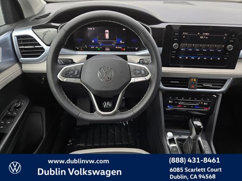New 2025 Volkswagen Taos SE image 11