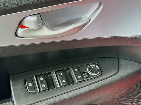 Used 2024 Kia Forte LXS image 15