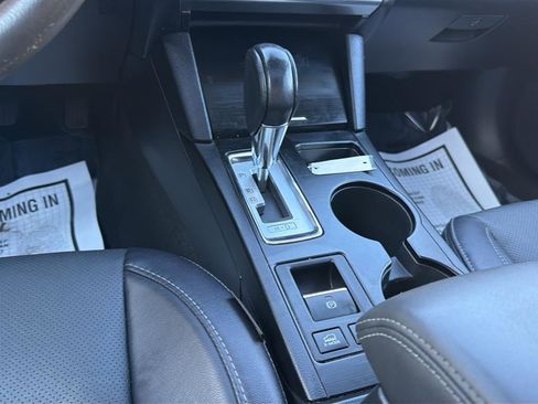 Used 2017 Subaru Outback 2.5i Limited image 26