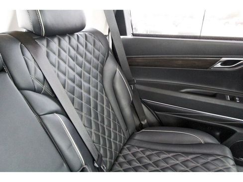 Used 2023 Genesis GV80 3.5T AWD/4WD image 12
