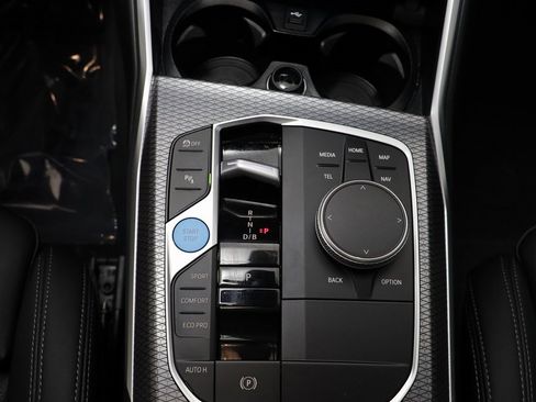 Certified 2025 BMW i4 xDrive40i w/ M Sport Package image 11