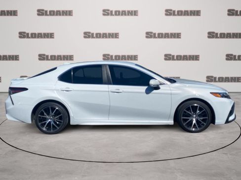 Used 2023 Toyota Camry SE FWD image 6