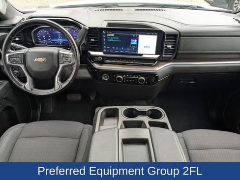 Used 2022 Chevrolet Silverado 1500 LT image 17