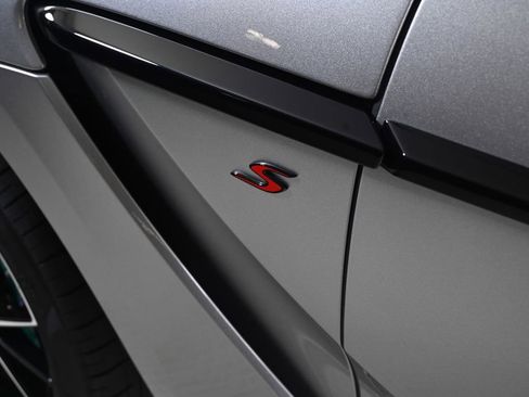 New 2026 Aston Martin DBX S image 23