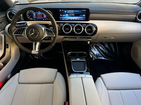 Certified 2026 Mercedes-Benz CLA 250 image 4