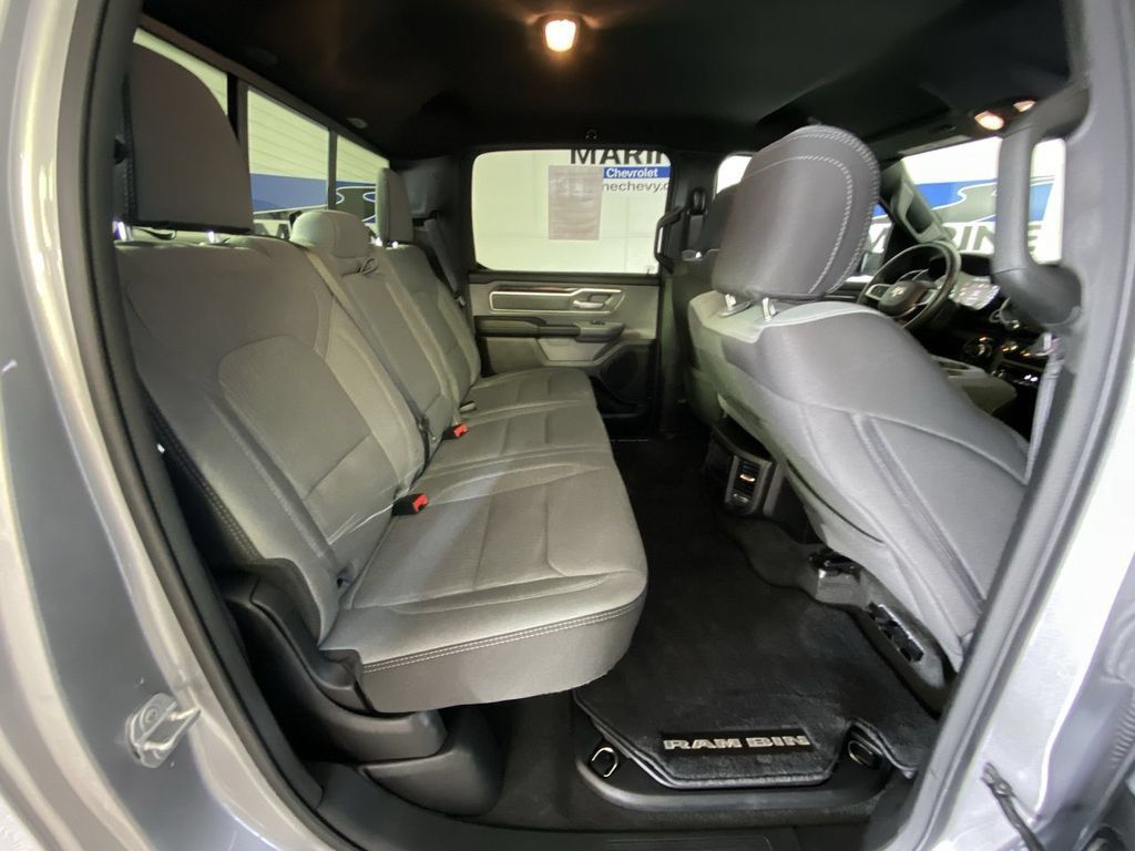 Used 2022 RAM 1500 Big Horn AWD/4WD image 31