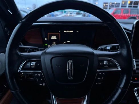 Used 2020 Lincoln Navigator L Reserve w/ Equipment Group 208A Reserve image 32