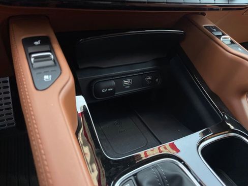Used 2025 Kia Telluride SX Prestige X-Line AWD/4WD image 13