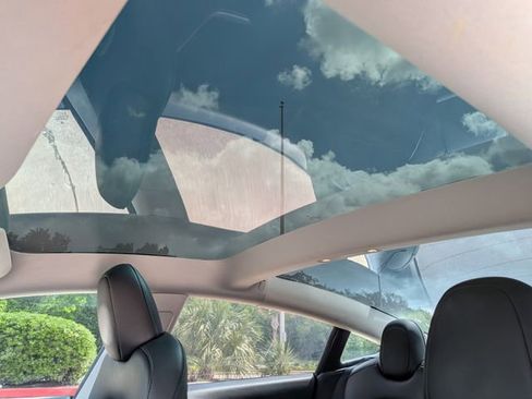 Used 2023 Tesla Model 3 Standard Range image 24