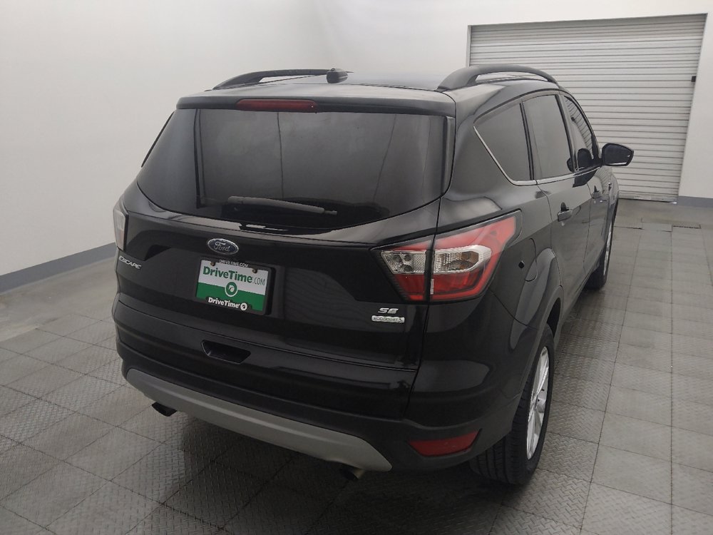 Used 2018 Ford Escape SE FWD image 7
