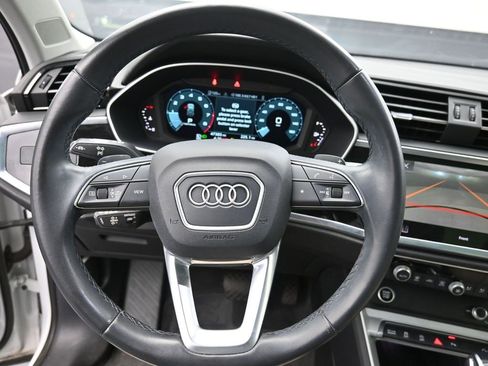 Used 2023 Audi Q3 2.0T Premium Plus w/ Premium Plus Package image 7