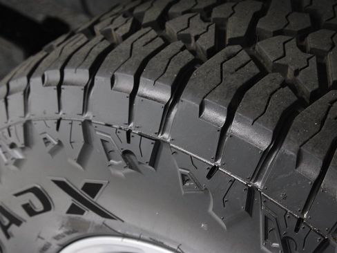 Used 2024 Chevrolet Silverado 1500 LT image 20