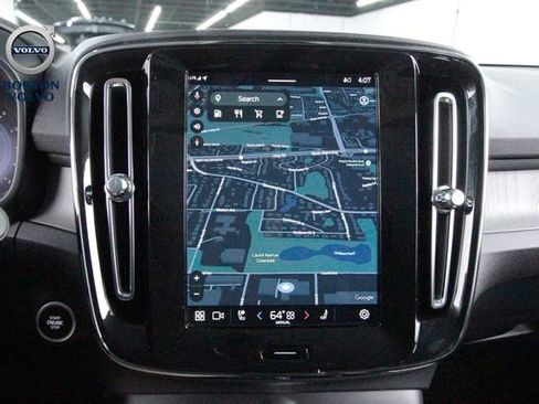 Certified 2025 Volvo XC40 B5 Core image 10