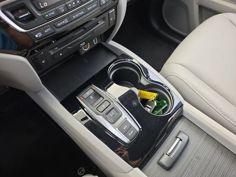 Used 2021 Honda Pilot Touring image 27
