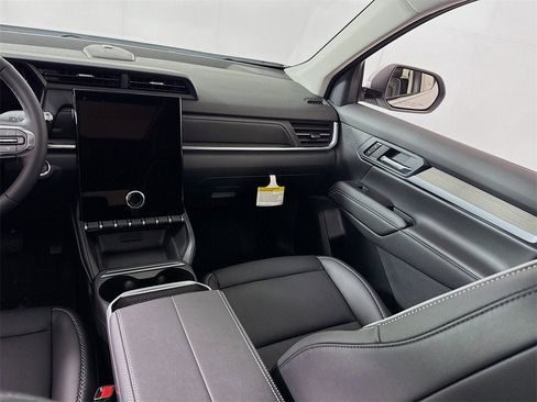 New 2026 GMC Terrain Denali w/ LPO, Floor Liner Package image 18