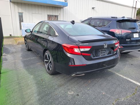 Used 2018 Honda Accord Sport image 6