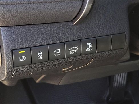 Used 2022 Toyota Camry XSE image 20