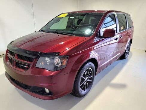 Used 2017 Dodge Grand Caravan GT image 16