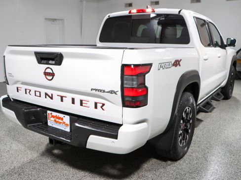 Used 2023 Nissan Frontier PRO-4X w/ Pro Convenience Package AWD/4WD image 7