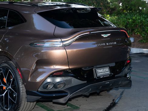 Used 2025 Aston Martin DBX 707 image 24