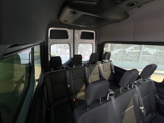 Used 2025 Mercedes-Benz Sprinter 2500 image 13