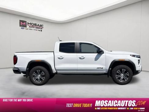 Used 2024 GMC Canyon AT4 w/ AT4 Premium Package AWD/4WD image 8