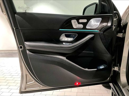 Used 2020 Mercedes-Benz GLE 350 4MATIC image 26