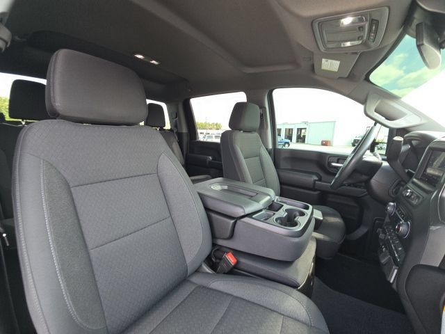 Used 2025 Chevrolet Silverado 2500 Custom w/ Custom Value Package AWD/4WD image 21