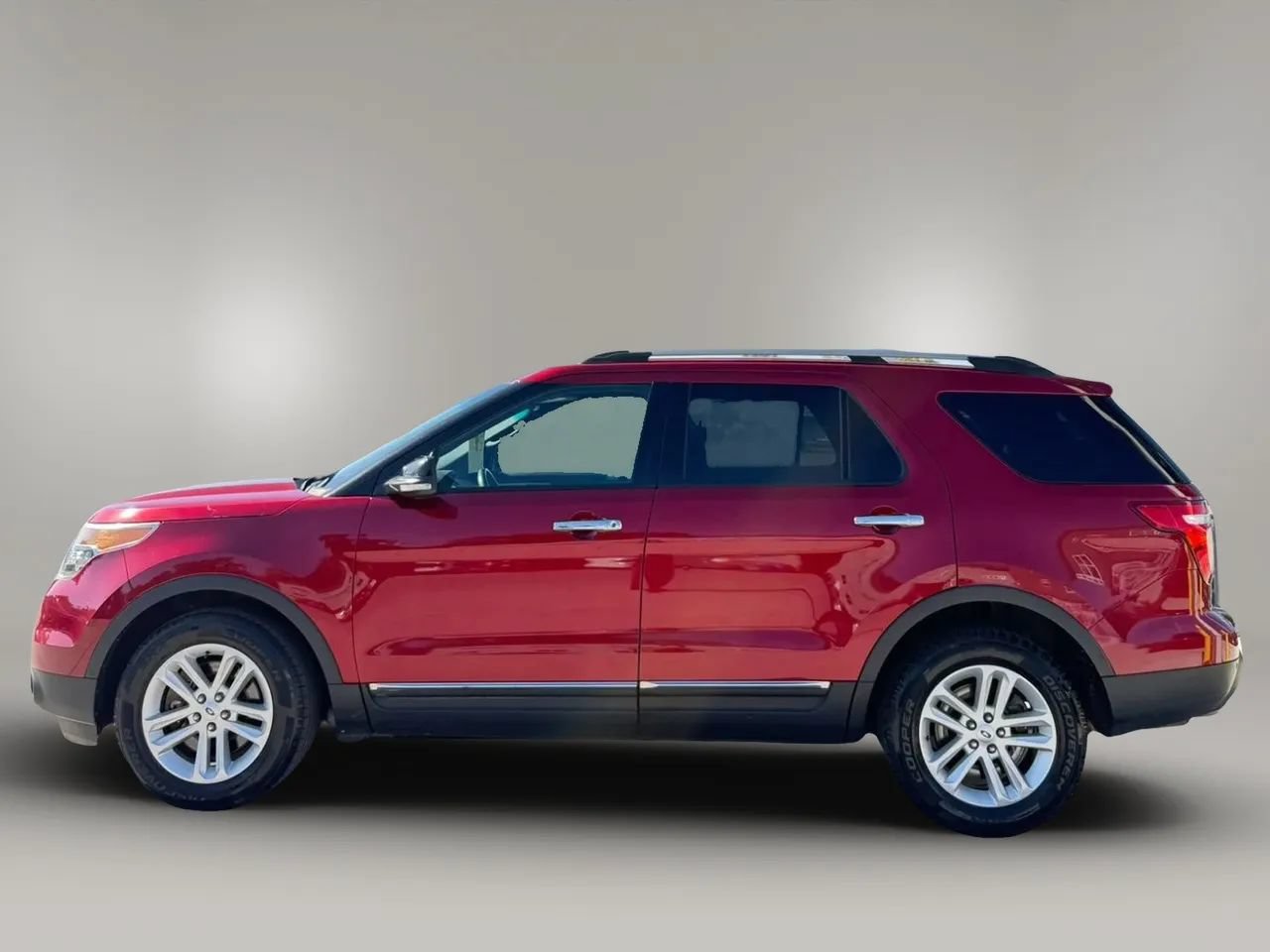 Used 2014 Ford Explorer XLT FWD image 8