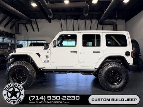 Used 2025 Jeep Wrangler Unlimited Sahara w/ Safety Group AWD/4WD image 14